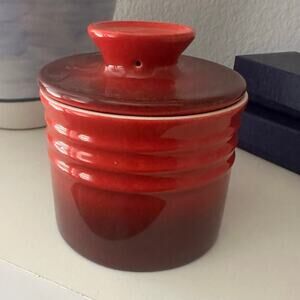 Le Creuset Red and Brown Ombré butter crock model 1405